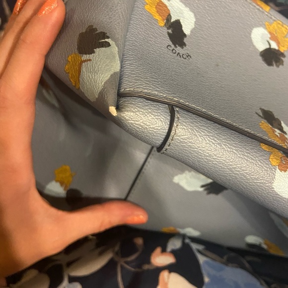 Coach Purse - Picture 4 of 4